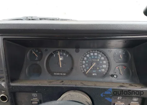 1993 Jeep Cherokee Postal z USA, uszkodzony, nr VIN 1J4FN21S3PL543353